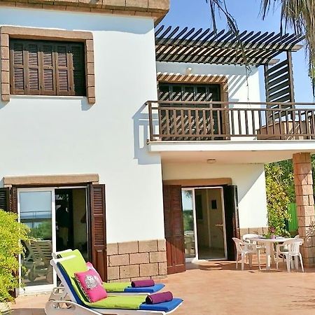 Larnaka Beach House 3 エクステリア 写真
