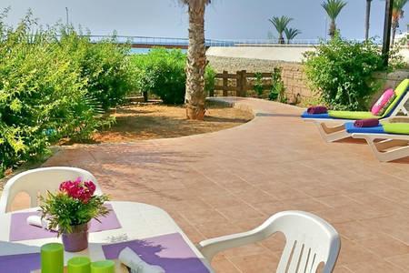Larnaka Beach House 3 エクステリア 写真