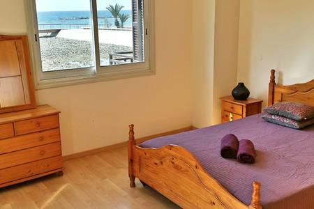 Larnaka Beach House 3 エクステリア 写真